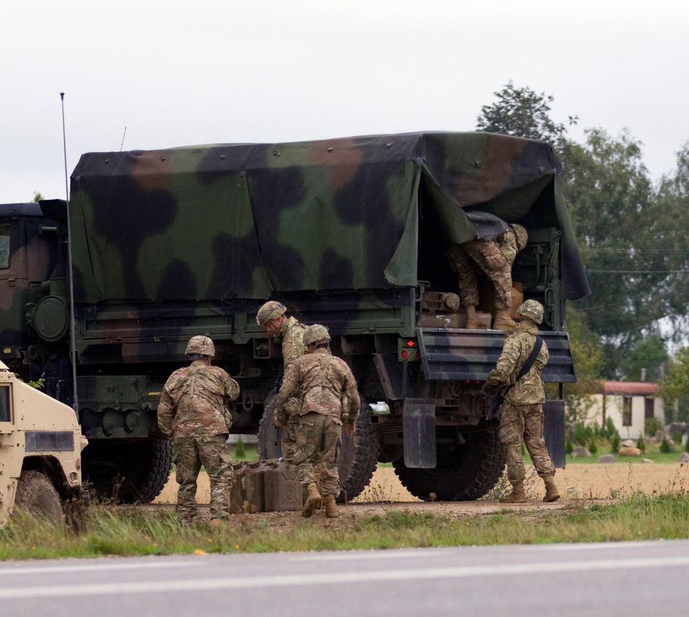 Dog Company takes part in Exercise King Strike