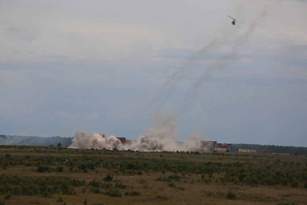 Combining forces: 1/8, 1/10 conduct battalion level fire support training