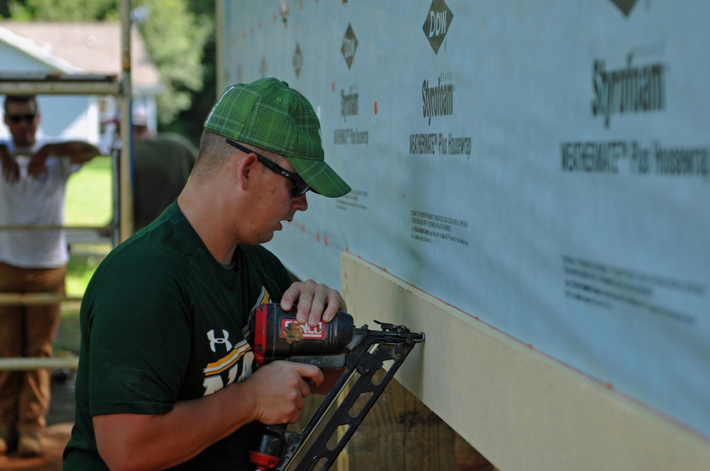 NMCB 133 Seabees volunteer for Habitat for Humanity