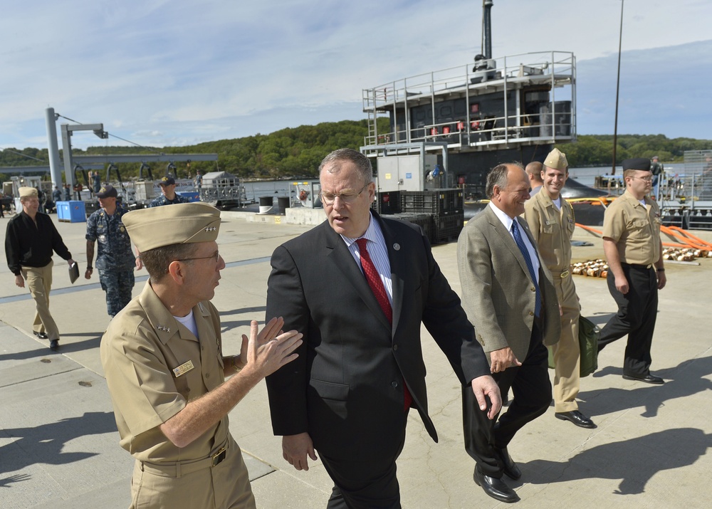 Deputy Secretary of Defense Bob Work visits Groton Sub Base