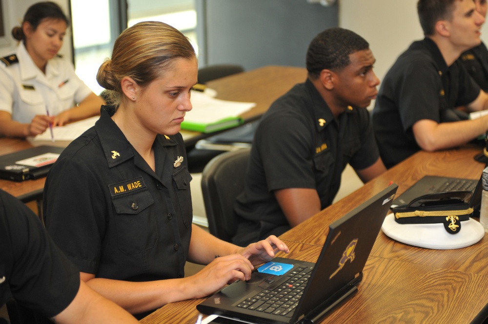 US Naval Academy midshipman attends class