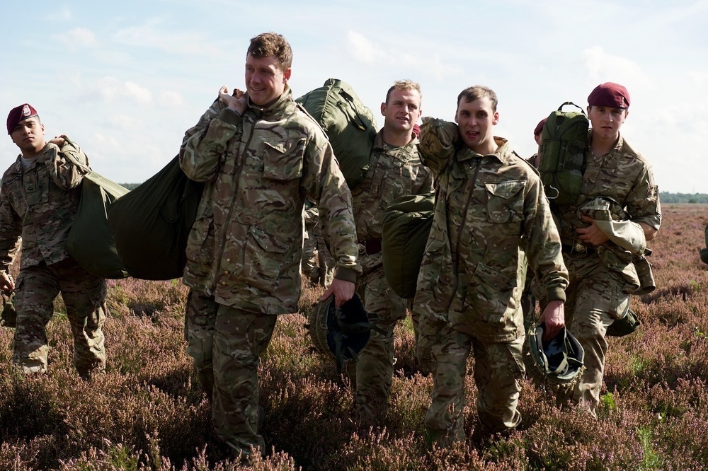 UK paratroopers