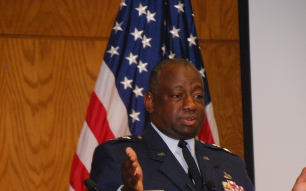 DFAS serves 21st century Airmen