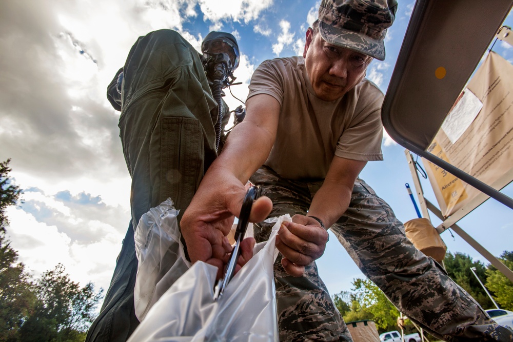 Airmen train in Aircrew Contamination Control Area