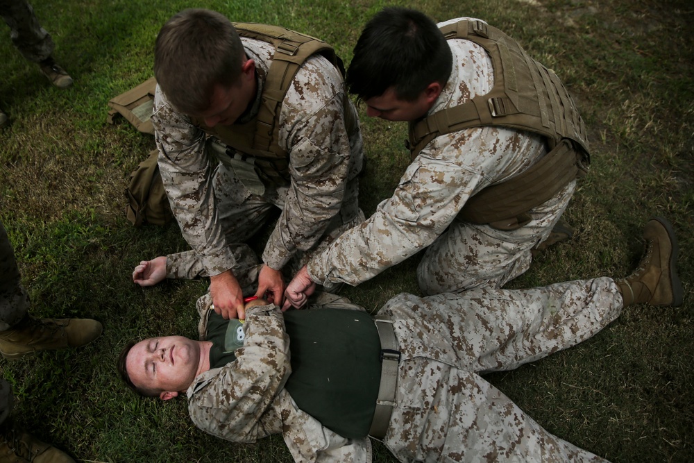 Going Green: 2nd Dental Bn. Integrates USMC Training