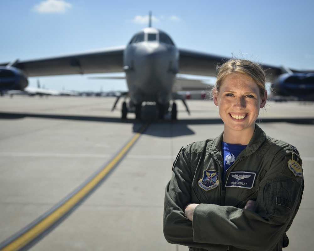 Meet your 2015 Global Strike Challenge Bomber Operations Team