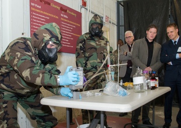 German delegation visits 20th CBRNE Command