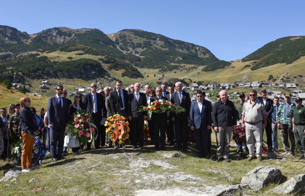 NATO HQ Sarajevo remembers fallen US delegation