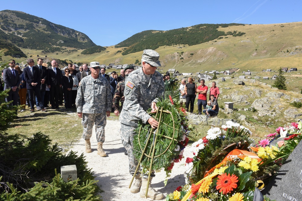 NATO HQ Sarajevo remembers fallen US delegation