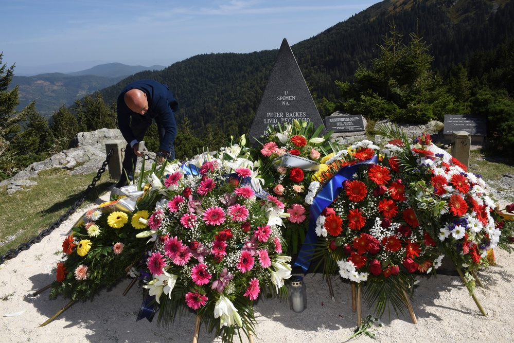 NATO HQ Sarajevo remembers fallen US delegation