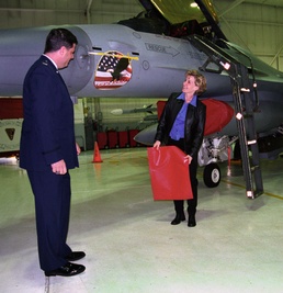 Beamer unveils “Let’s Roll” nose art at 177th