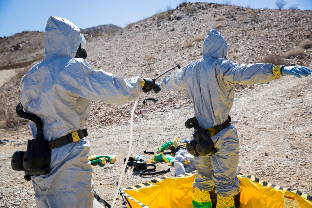 3rd EOD blasts through training aboard Combat Center