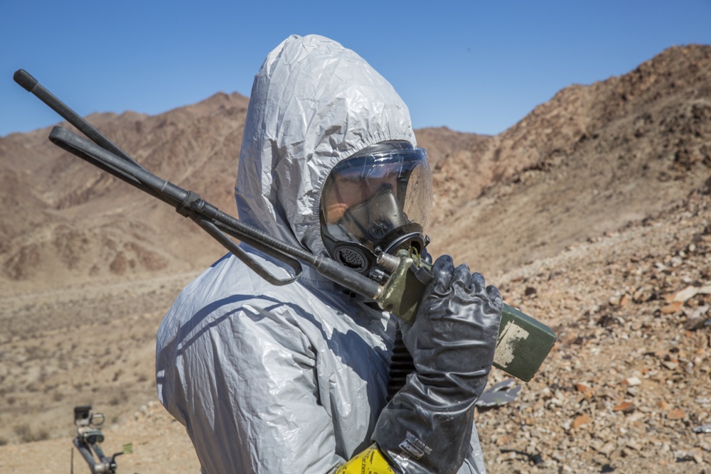 3rd EOD blasts through training aboard Combat Center