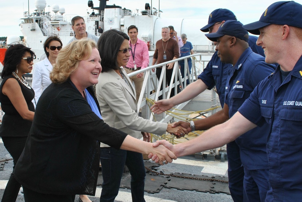 Coast Guard Cutter Forward hosts Department of Homeland Security Chief Information Officers Council visit