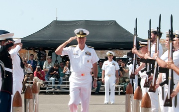 USS Carney arrival
