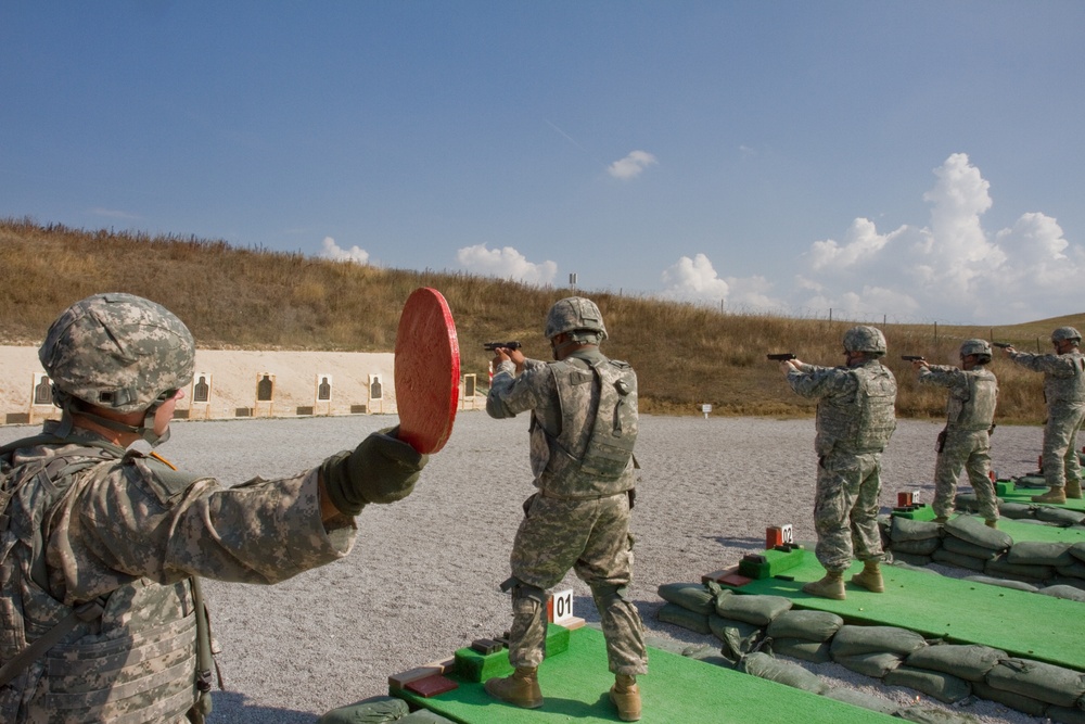 NATO Soldiers earn US Marksmanship Badge in Kosovo