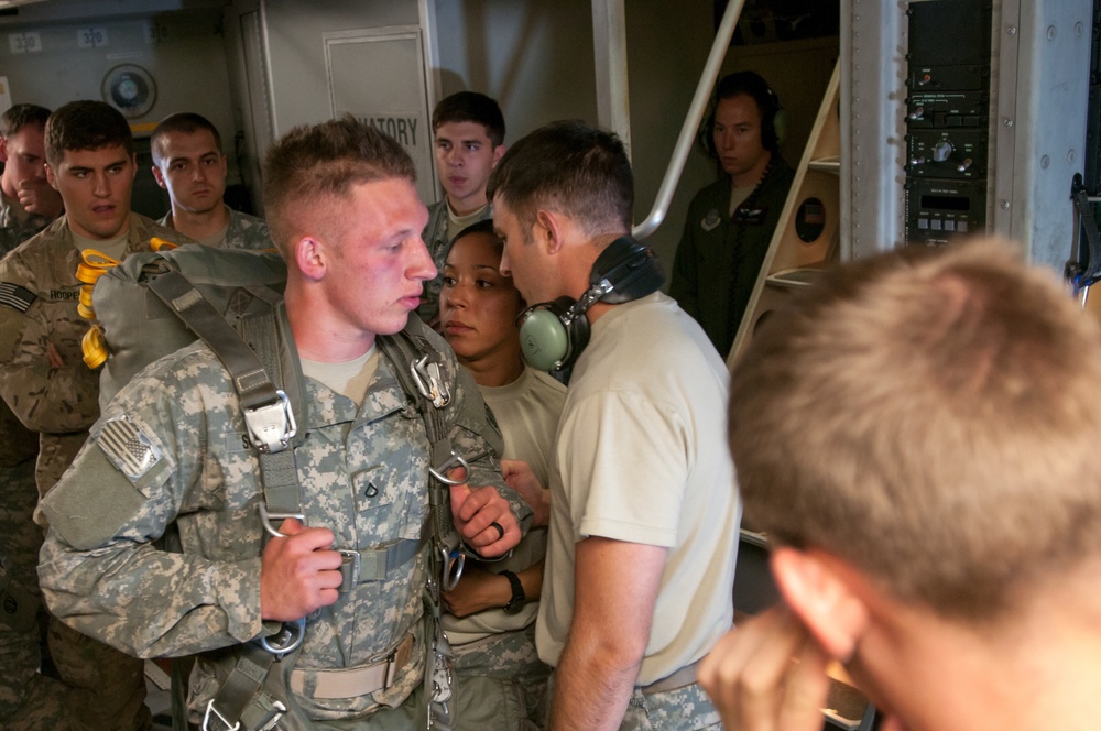 82nd jumps into White Sands Missile Range for Network Integration Evaluation 16.1