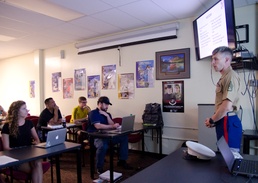 HPU students taste history, Marine Corps style