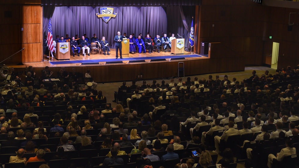 Summer quarter graduation ceremony