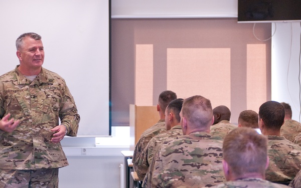 Atlantic Resolve leader visits Team Estonia