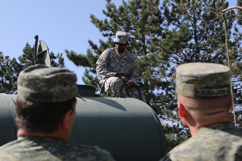 KFOR soldiers lead field sanitation class for Kosovo Security Force