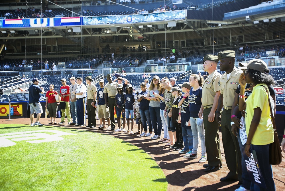 Padres salute military families