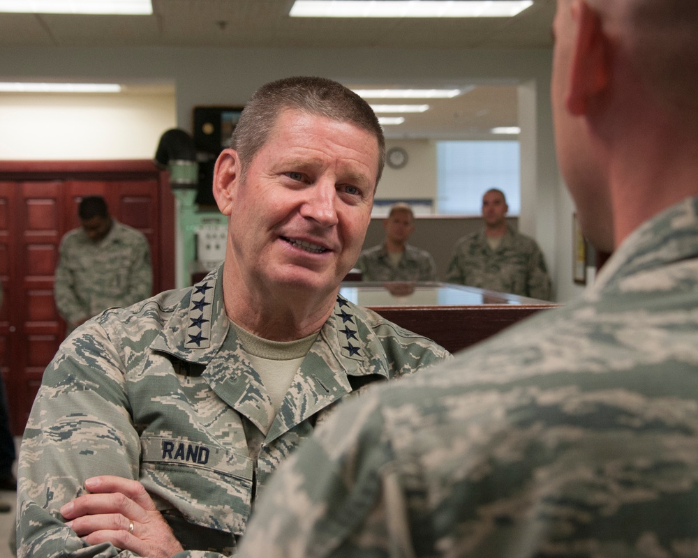 AFGSC commander visits Warren
