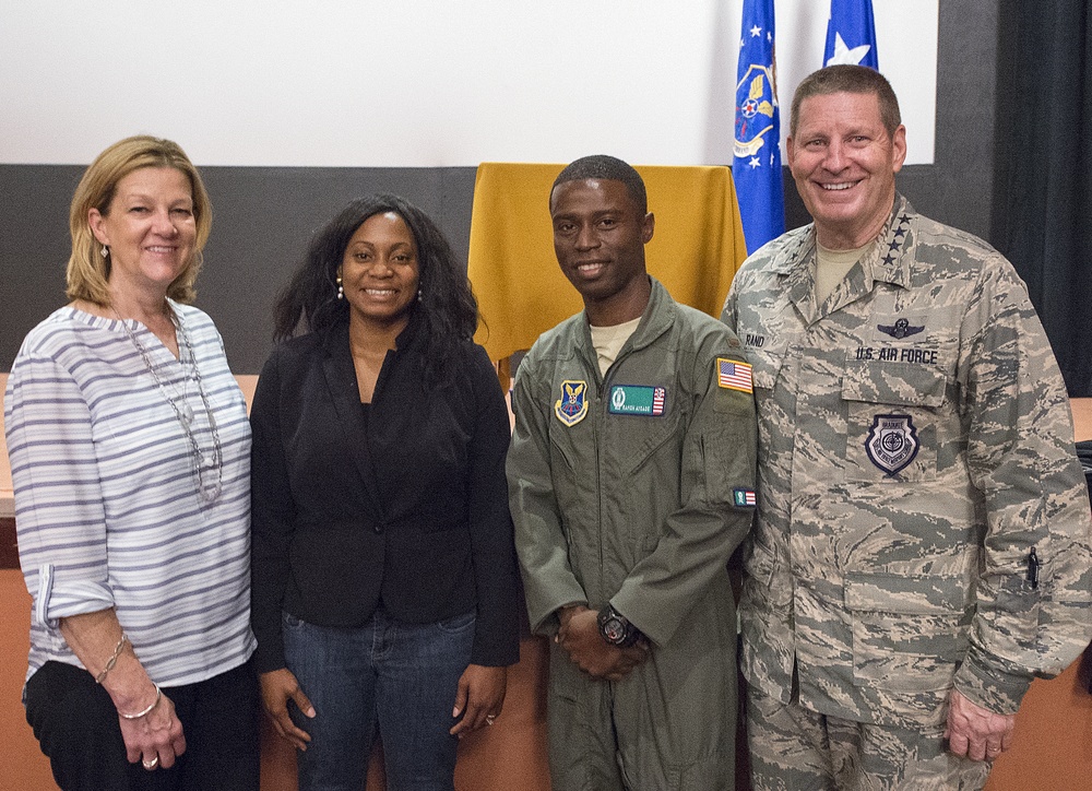 AFGSC commander visits Warren