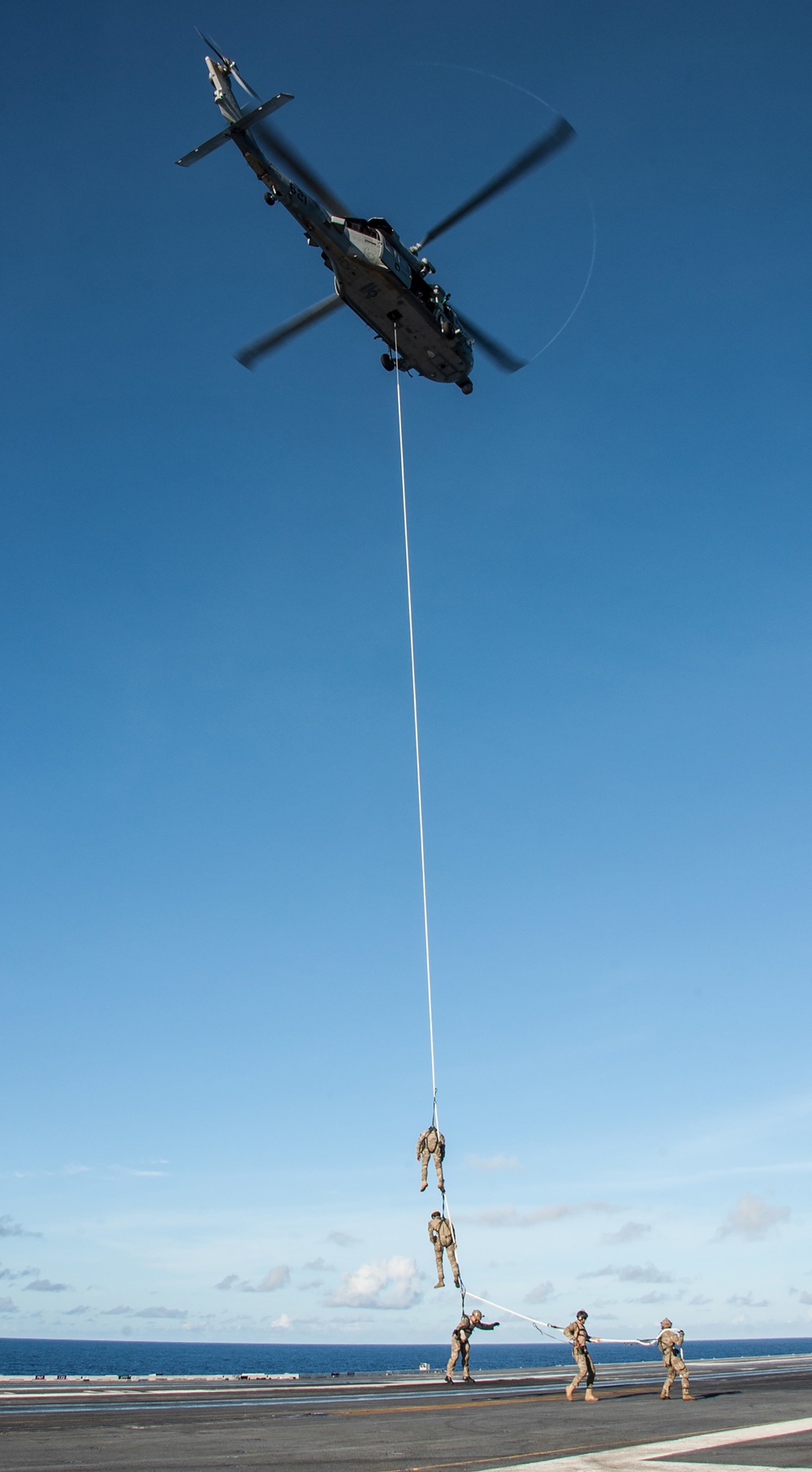 Special patrol insertion/extraction exercise