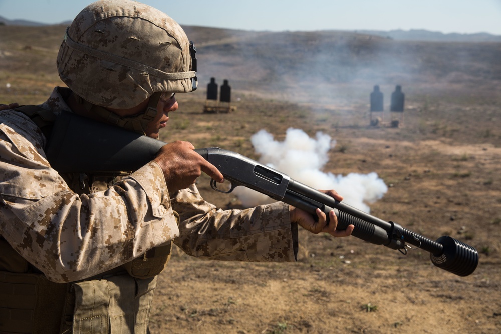 1st LEB Marines keep the peace with 1/5, 2/11