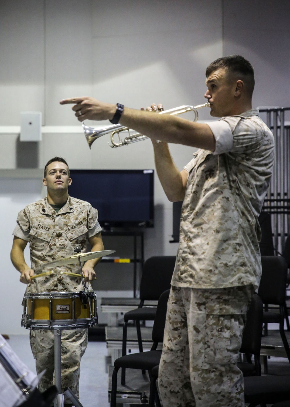 Local resident enjoys day with 2nd MarDiv Band