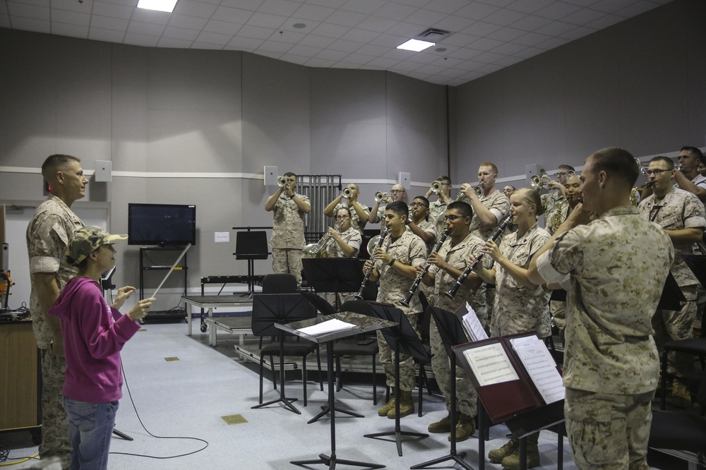 Local resident enjoys day with 2nd MarDiv Band