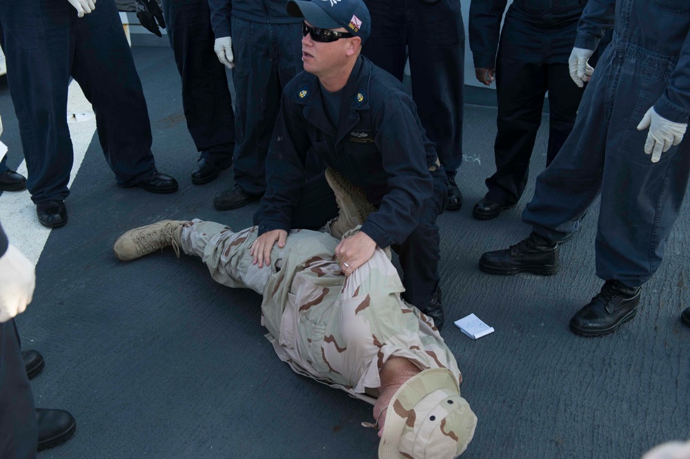 USS Donald Cook conducts detainee-training scenario