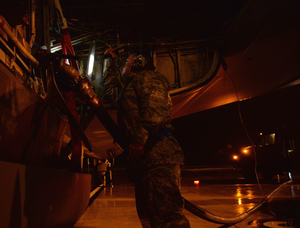 KC-135 crew chiefs dedicated to non-stop mission