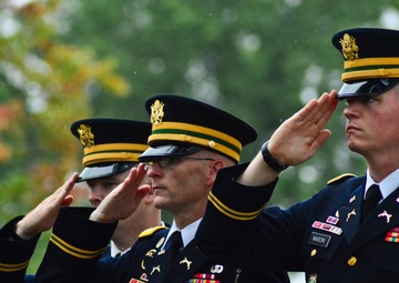 MPs honor the sacrifice of fallen comrades