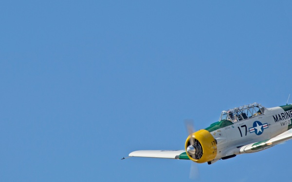 War Dog displays aerial maneuvers at 2015 MCAS Miramar Air Show
