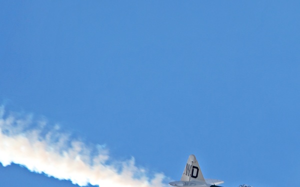 War Dog displays aerial maneuvers at 2015 MCAS Miramar Air Show