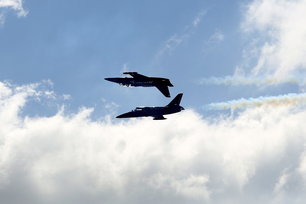 Patriots Jet Team performs at 2015 MCAS Miramar Air Show