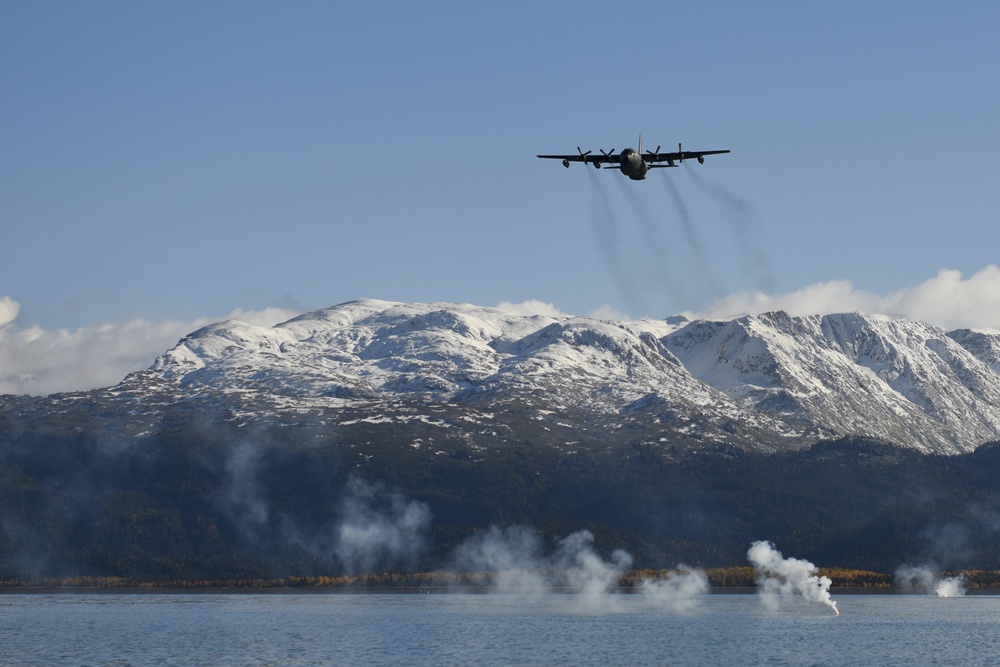 Alaska Air Guard rescue trains in Homer waters