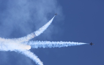 Blue Angels maneuver through the skies of 2015 MCAS Miramar Air Show