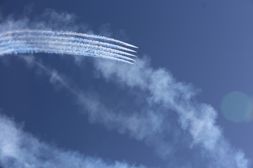 Blue Angels perform at 2015 MCAS Miramar Air Show