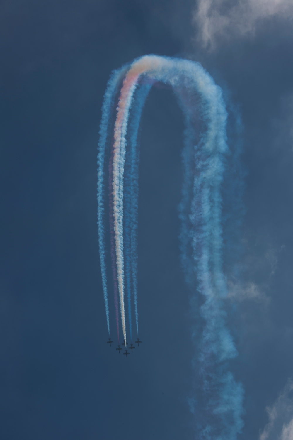 Patriots Jet Team flies over crowds at 2015 MCAS Miramar Air Show