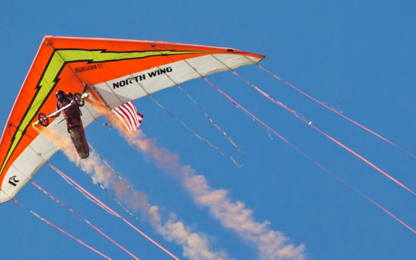 Buchanan displays aerial skills at 2015 Miramar Air Show