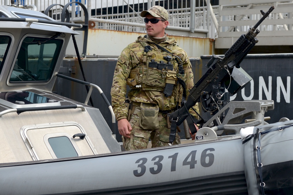 A Week in the Life: Coast Guard MSRT patrols East River during UNGA – Monday