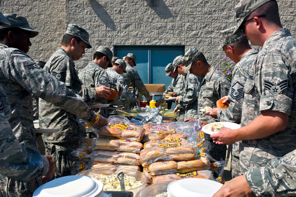 121st ARW chief's council hosts 'Burger Burn'