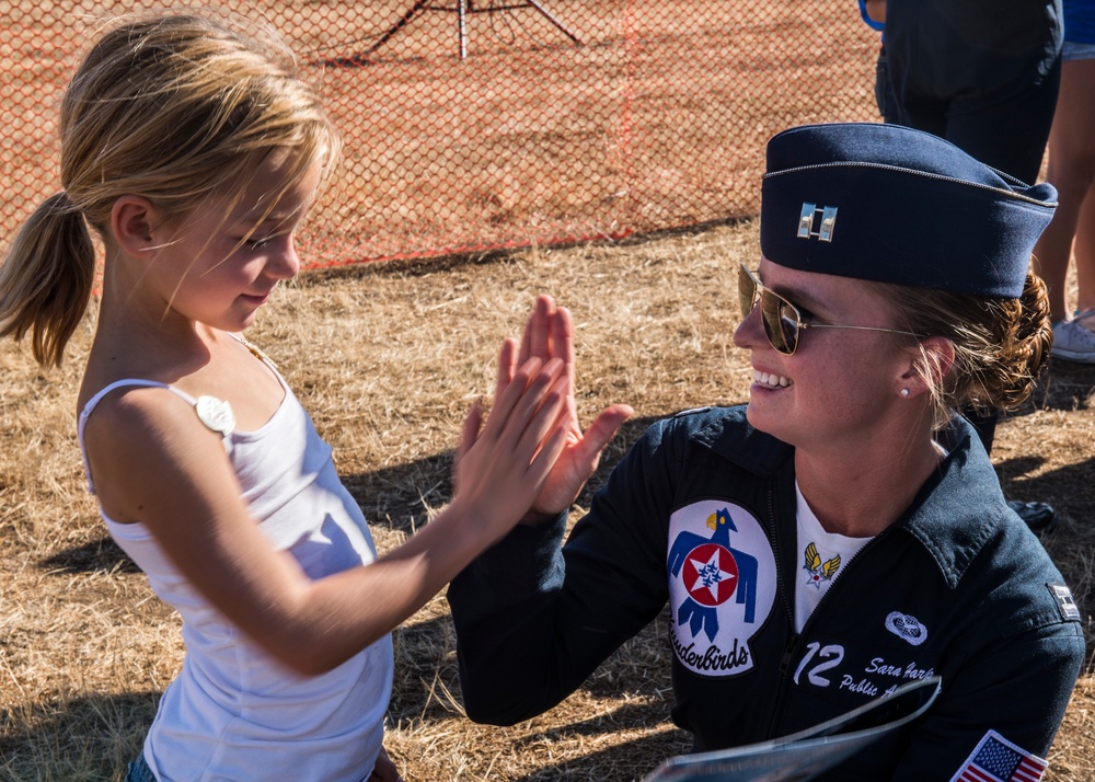 Thunderbirds perform at Mather Airshow