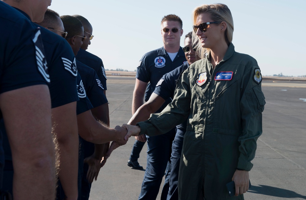 Thunderbirds perform at Mather Airshow