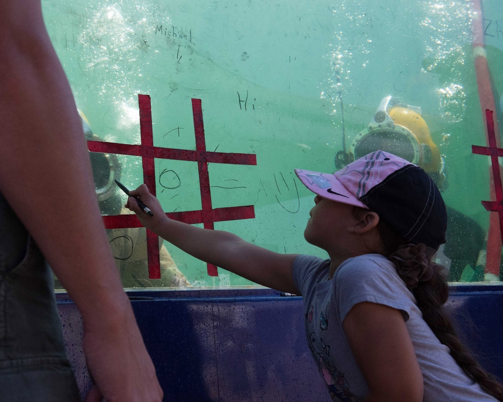 Explosive Ordnance Disposal Group featured at Air Show