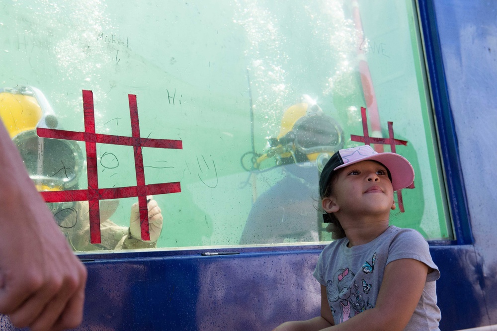 Explosive Ordnance Disposal Group featured at Air Show