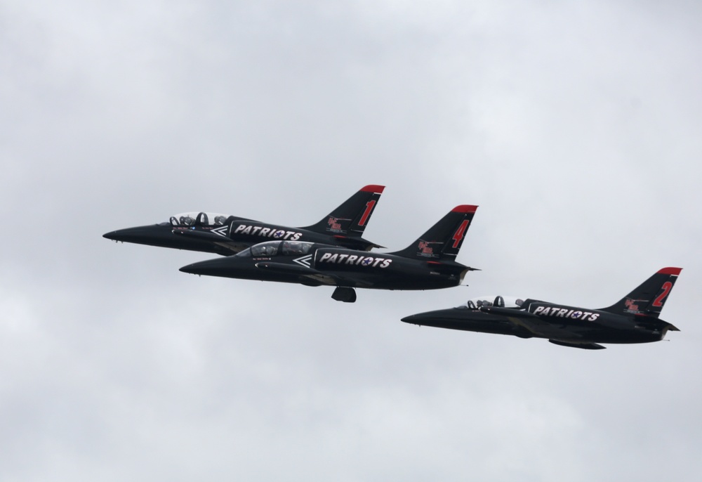 Patriots fly the skies of 2015 MCAS Miramar Air Show
